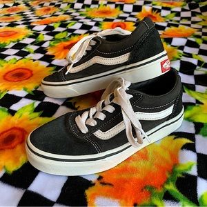 Vans Off The Wall Old Skool Youth Black Skate Shoes
